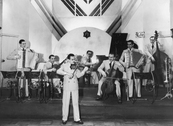 Ady Rosner i jego orkiestra (Kraków, ok. 1937 r.) Ady Rosner i jego orkiestra (Kraków, ok. 1937 r.)