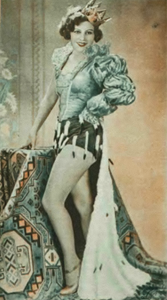Zula Pogorzelska - królowa Izabela, teatr Banda Zula Pogorzelska - królowa Izabela, teatr Banda